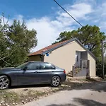 דירה With Parking Space Donji Karin, Novigrad - 22350 *