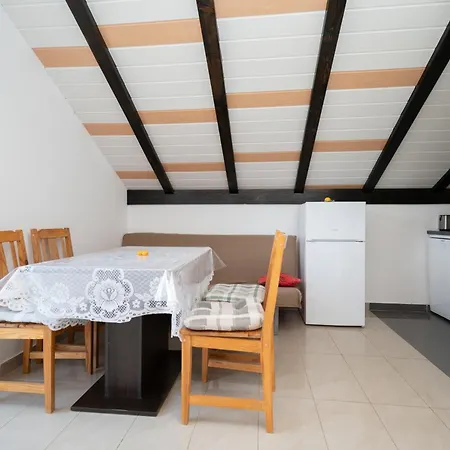 With Parking Space Donji Karin, Novigrad - 22350