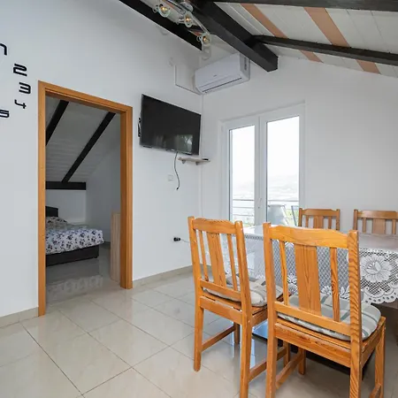 With Parking Space Donji Karin, Novigrad - 22350 Апартаменты *