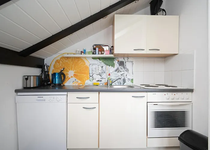 With Parking Space Donji Karin, Novigrad - 22350 Апартаменты Nadin