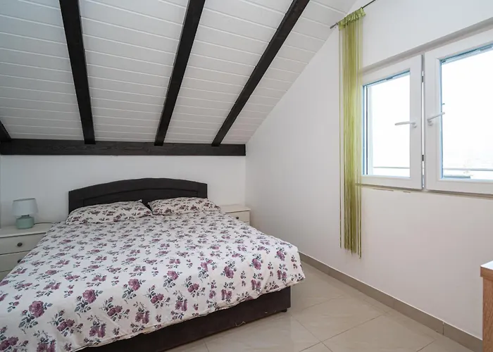 With Parking Space Donji Karin, Novigrad - 22350 Апартаменты
