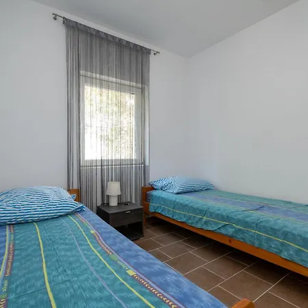With A Parking Space Donji Karin, Novigrad - 22350 Apartment