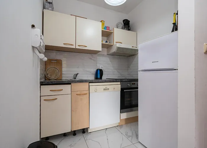 With Parking Space Donji Karin, Novigrad - 22350