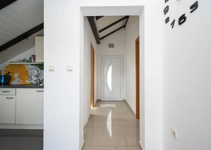 Appartement With Parking Space Donji Karin, Novigrad - 22350