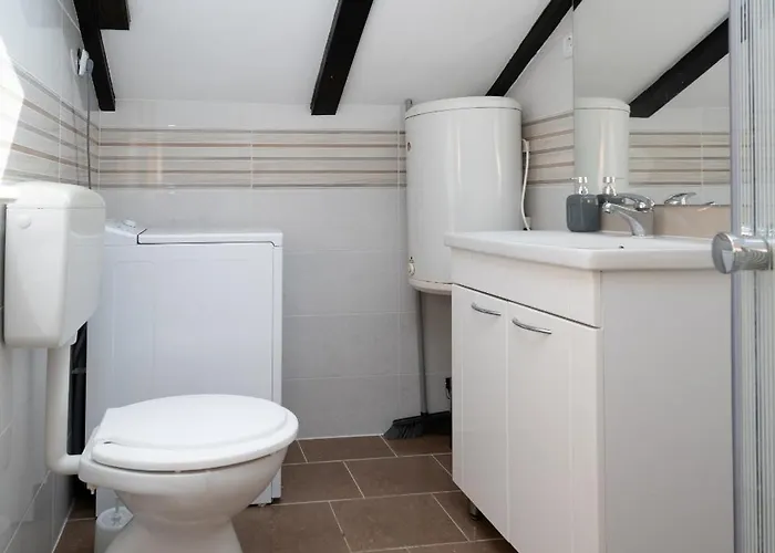 With Parking Space Donji Karin, Novigrad - 22350 Nadin